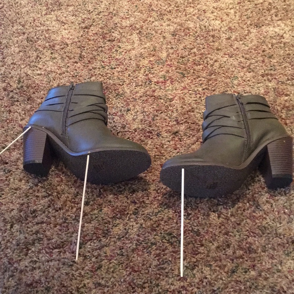 JC BOOTIES - Picture 7 of 8